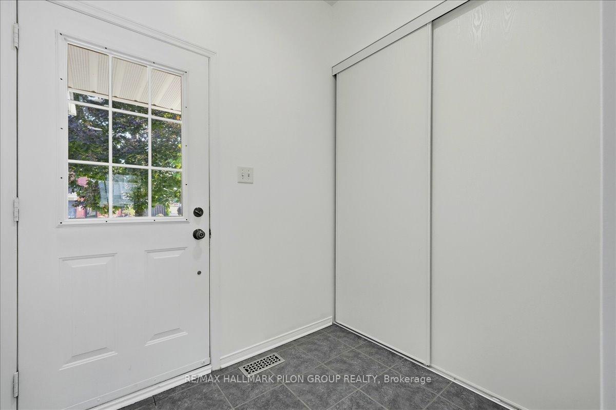 Photo 11 of 2135 Assomption Street, Ottawa, Avalon East — HOMEH