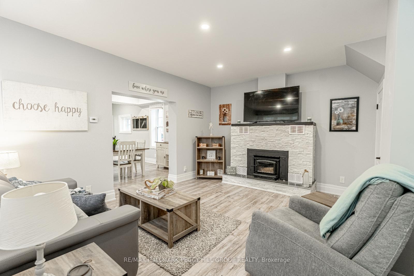Photo 4 of 133 Parkview Avenue, Orillia — HOMEH