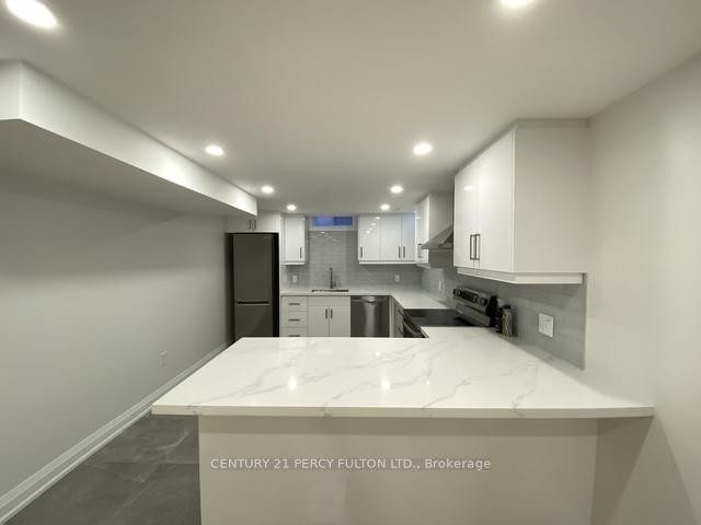 Photo 4 of Unit Bsmt, 688 Pascoe Court, Oshawa, Pinecrest — HOMEH