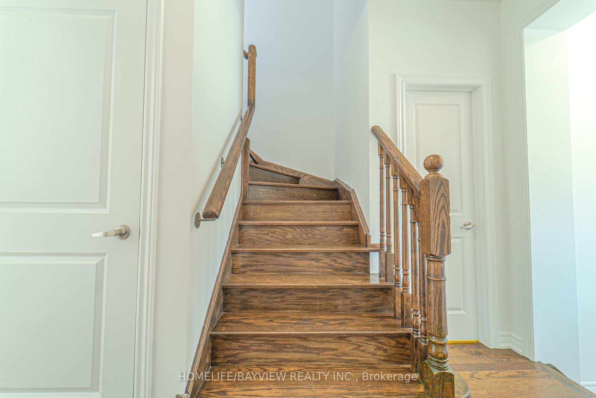 Photo 5 of 99 Kingsmere Crescent, New Tecumseth, Alliston — HOMEH