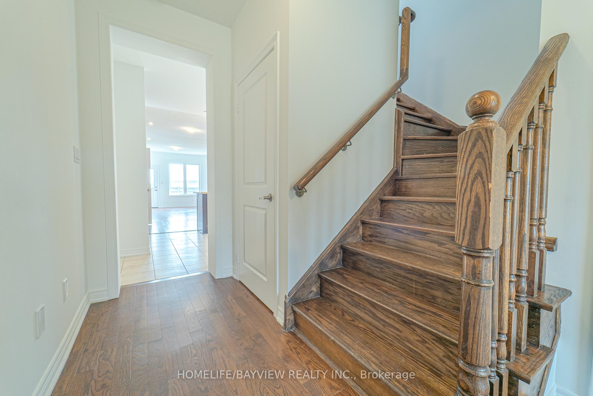 Photo 7 of 99 Kingsmere Crescent, New Tecumseth, Alliston — HOMEH