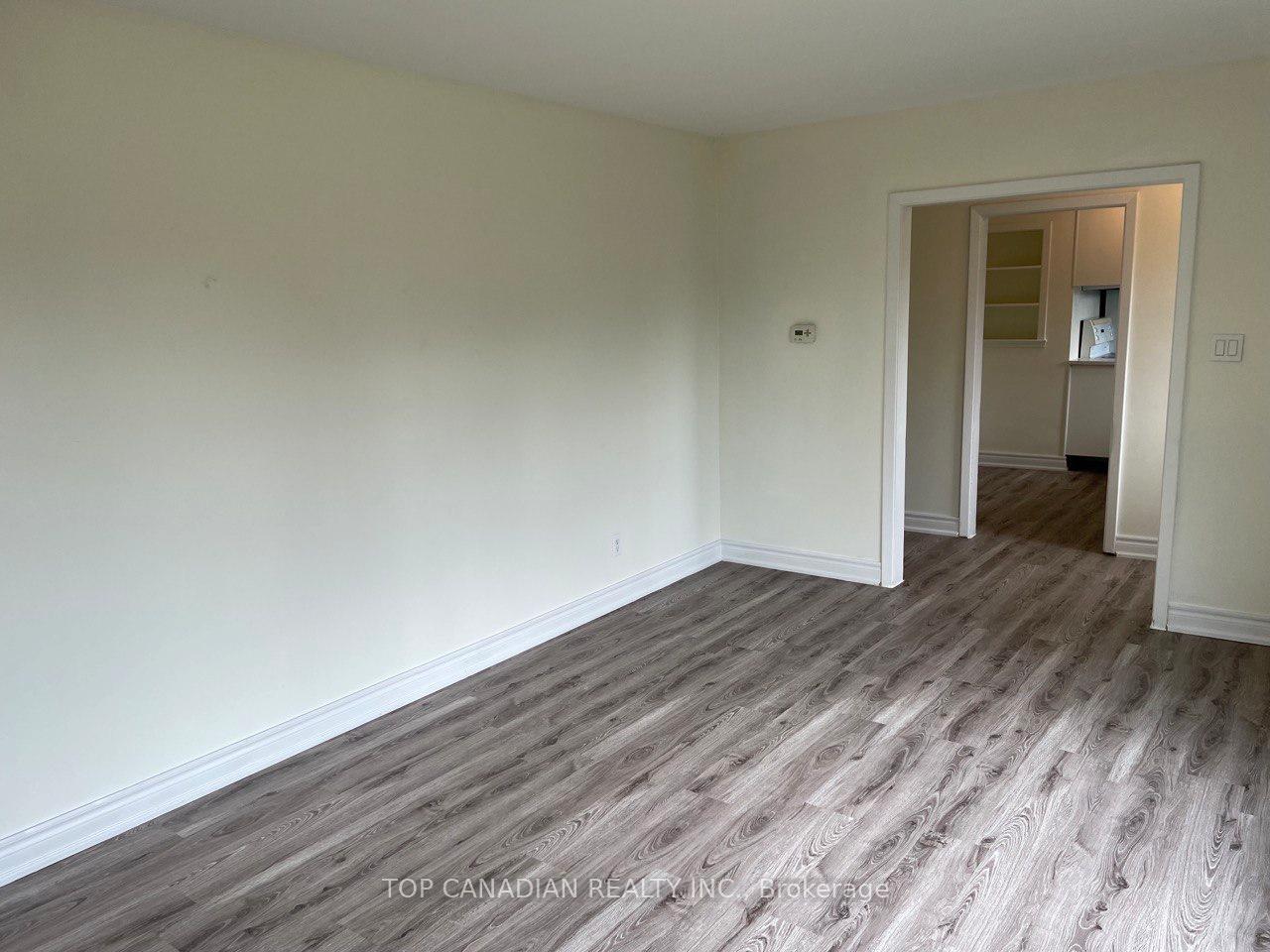Photo 6 of 599 Gibbons Street, Oshawa, McLaughlin — HOMEH