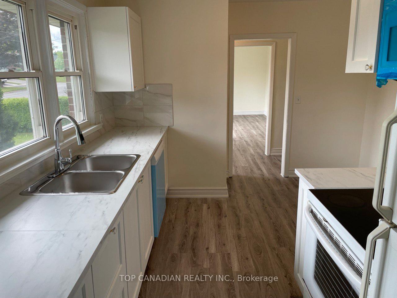 Photo 10 of 599 Gibbons Street, Oshawa, McLaughlin — HOMEH