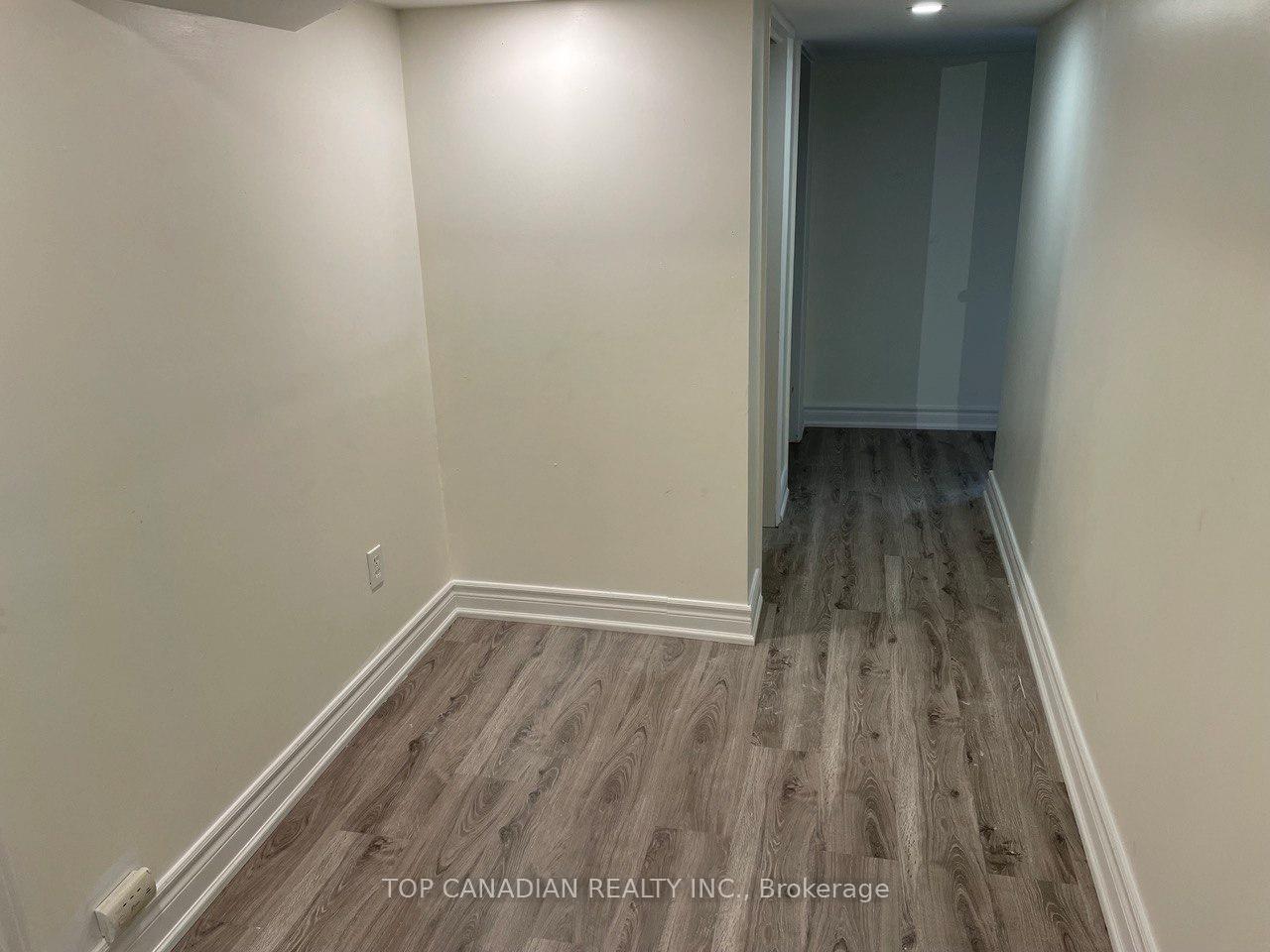 Photo 25 of 599 Gibbons Street, Oshawa, McLaughlin — HOMEH