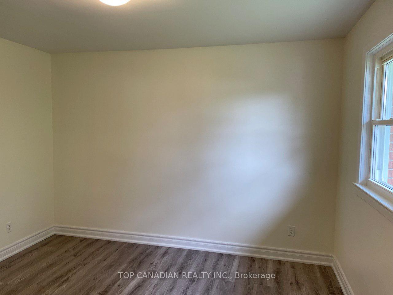 Photo 33 of 599 Gibbons Street, Oshawa, McLaughlin — HOMEH