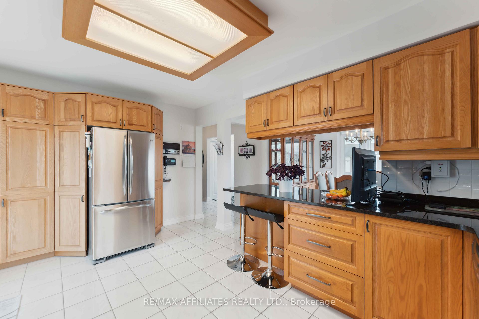 Photo 10 of 1801 Simard Drive, Ottawa, Chateauneuf — HOMEH