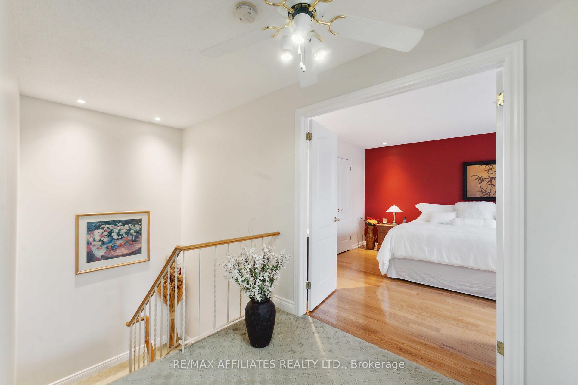 Photo 12 of 1801 Simard Drive, Ottawa, Chateauneuf — HOMEH