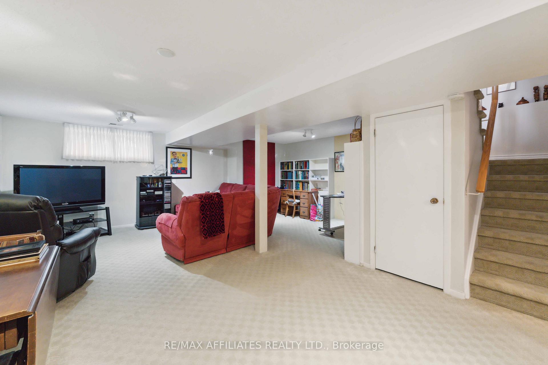 Photo 25 of 1801 Simard Drive, Ottawa, Chateauneuf — HOMEH