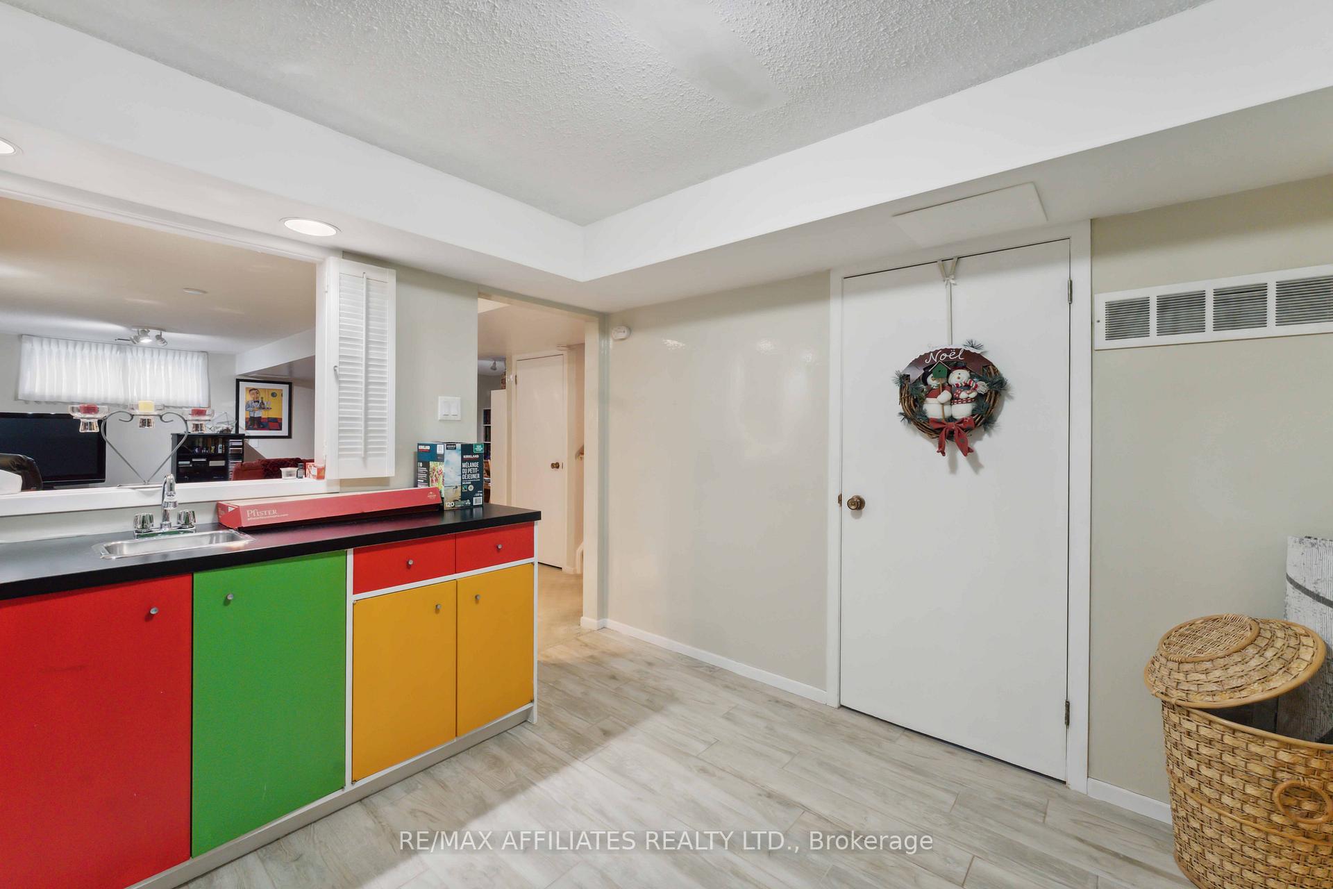 Photo 26 of 1801 Simard Drive, Ottawa, Chateauneuf — HOMEH