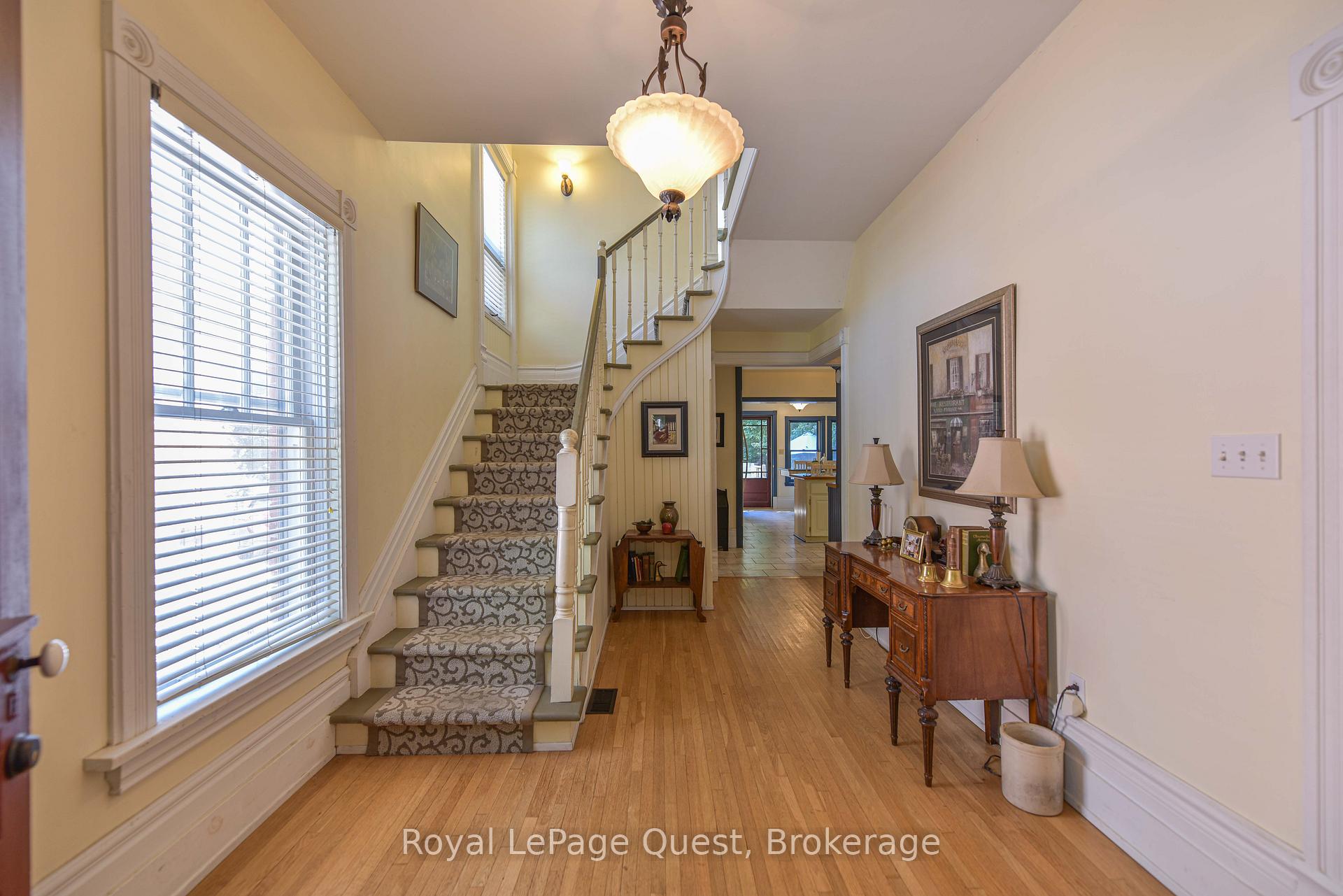 Photo 10 of 99 Tecumseth Street, Orillia — HOMEH