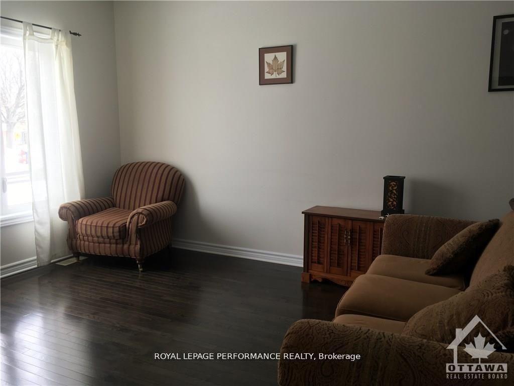 Photo 5 of 8164 Jeanne D'Arc Boulevard, Ottawa, Chatelaine Village — HOMEH