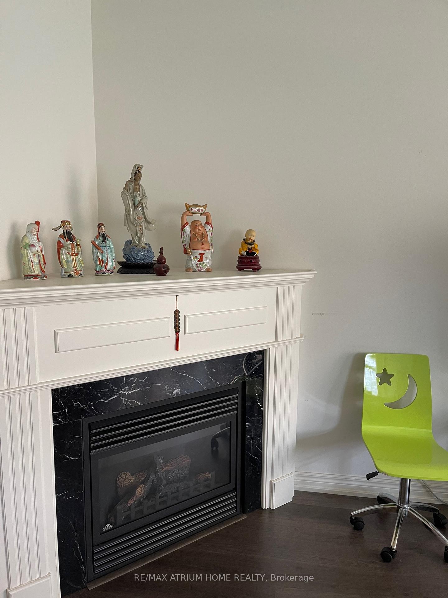 Photo 6 of 131 Harbord Street, Markham, Berczy — HOMEH