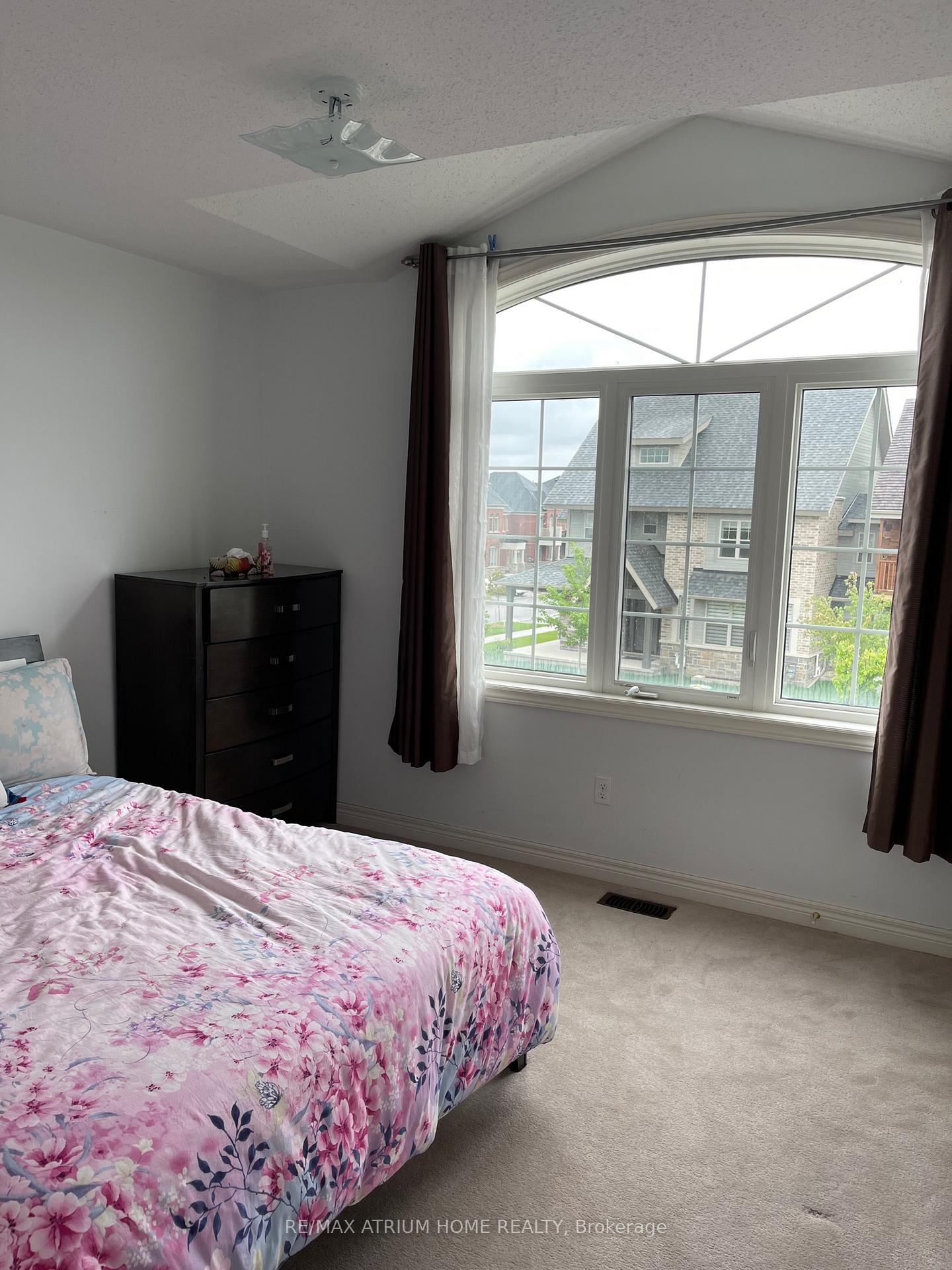 Photo 11 of 131 Harbord Street, Markham, Berczy — HOMEH