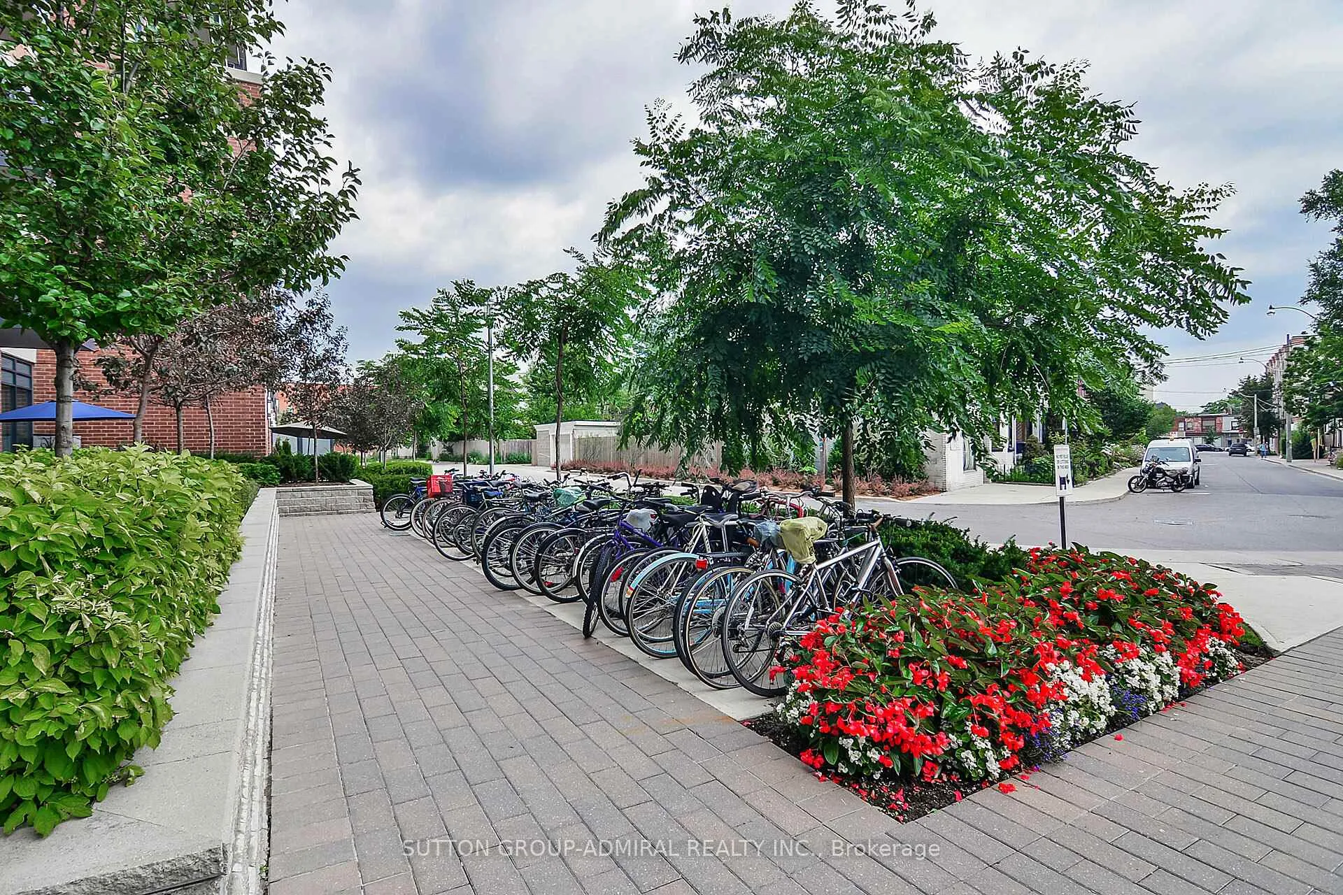 Photo 8 of Unit 1138, 60 Heintzman Street, Toronto, Junction Area — HOMEH