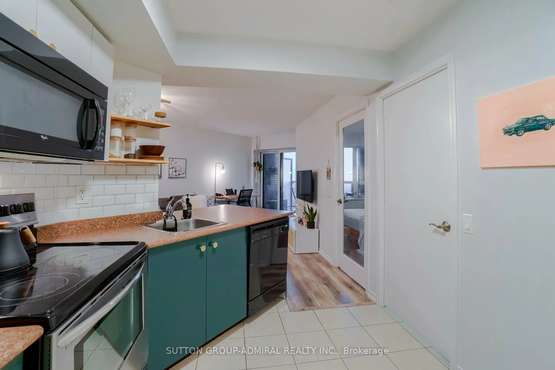 Photo 16 of Unit 1138, 60 Heintzman Street, Toronto, Junction Area — HOMEH