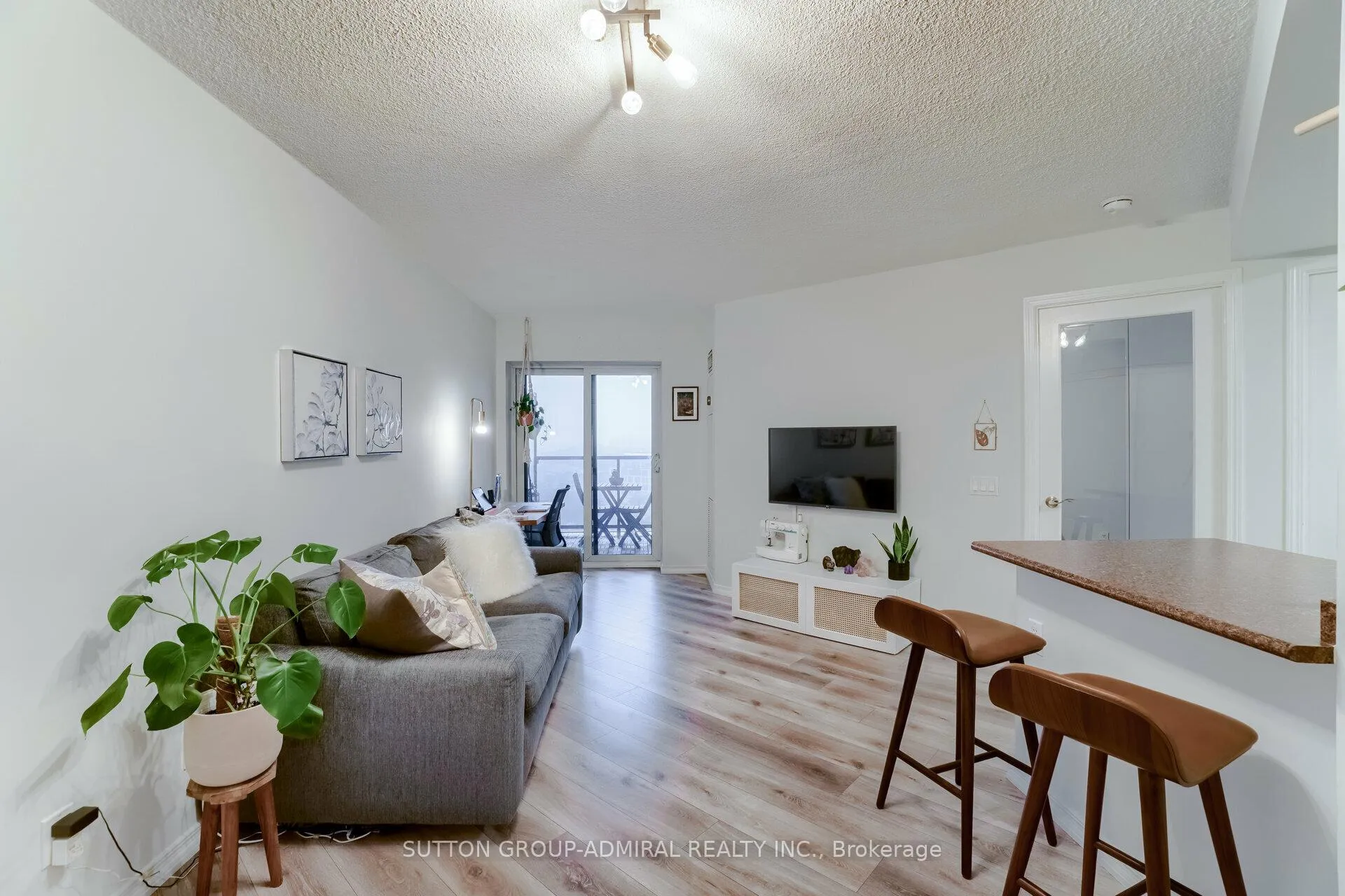 Photo 18 of Unit 1138, 60 Heintzman Street, Toronto, Junction Area — HOMEH