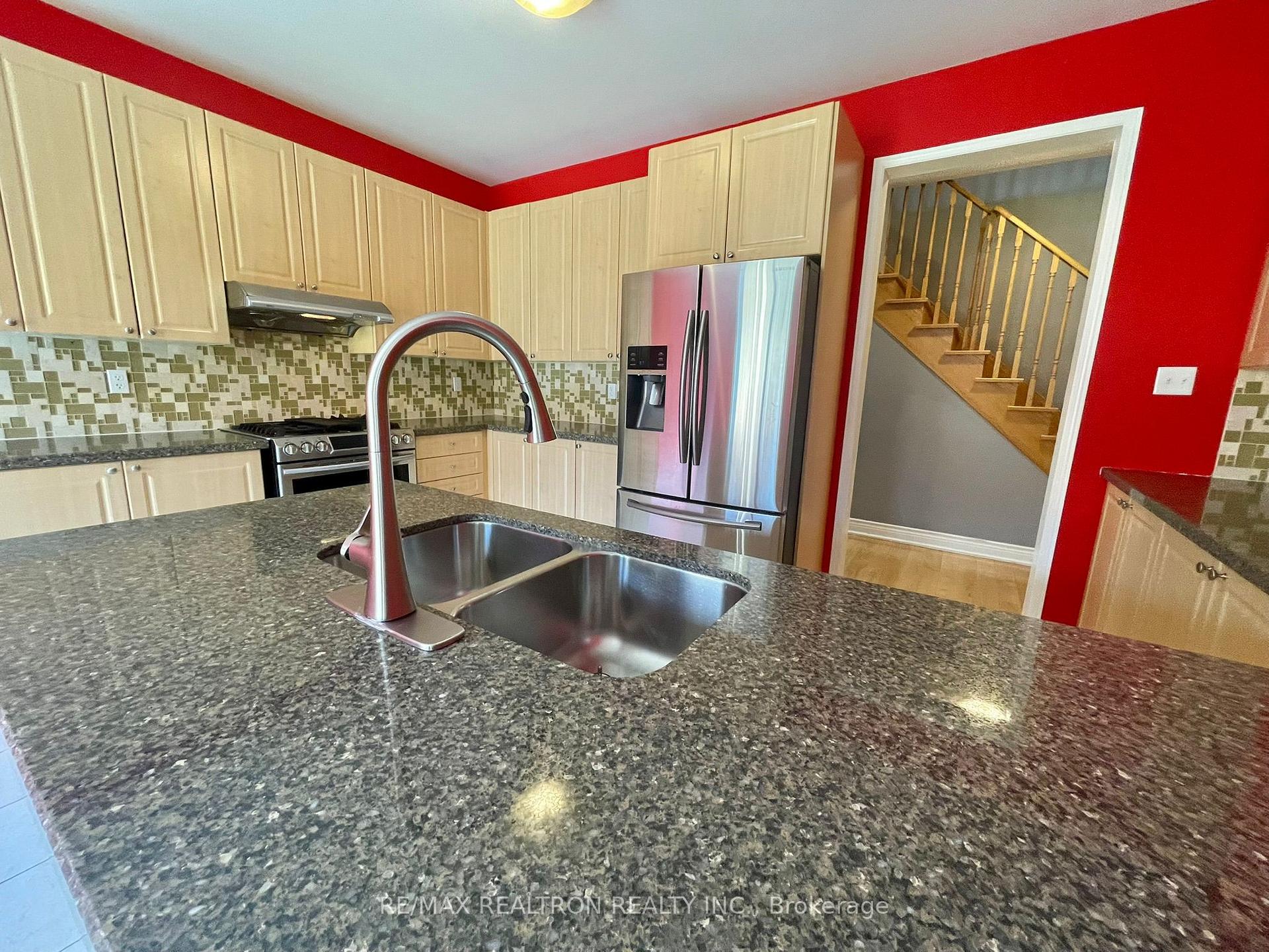 Photo 7 of 2589 Snow Knight Drive, Oshawa, Windfields — HOMEH