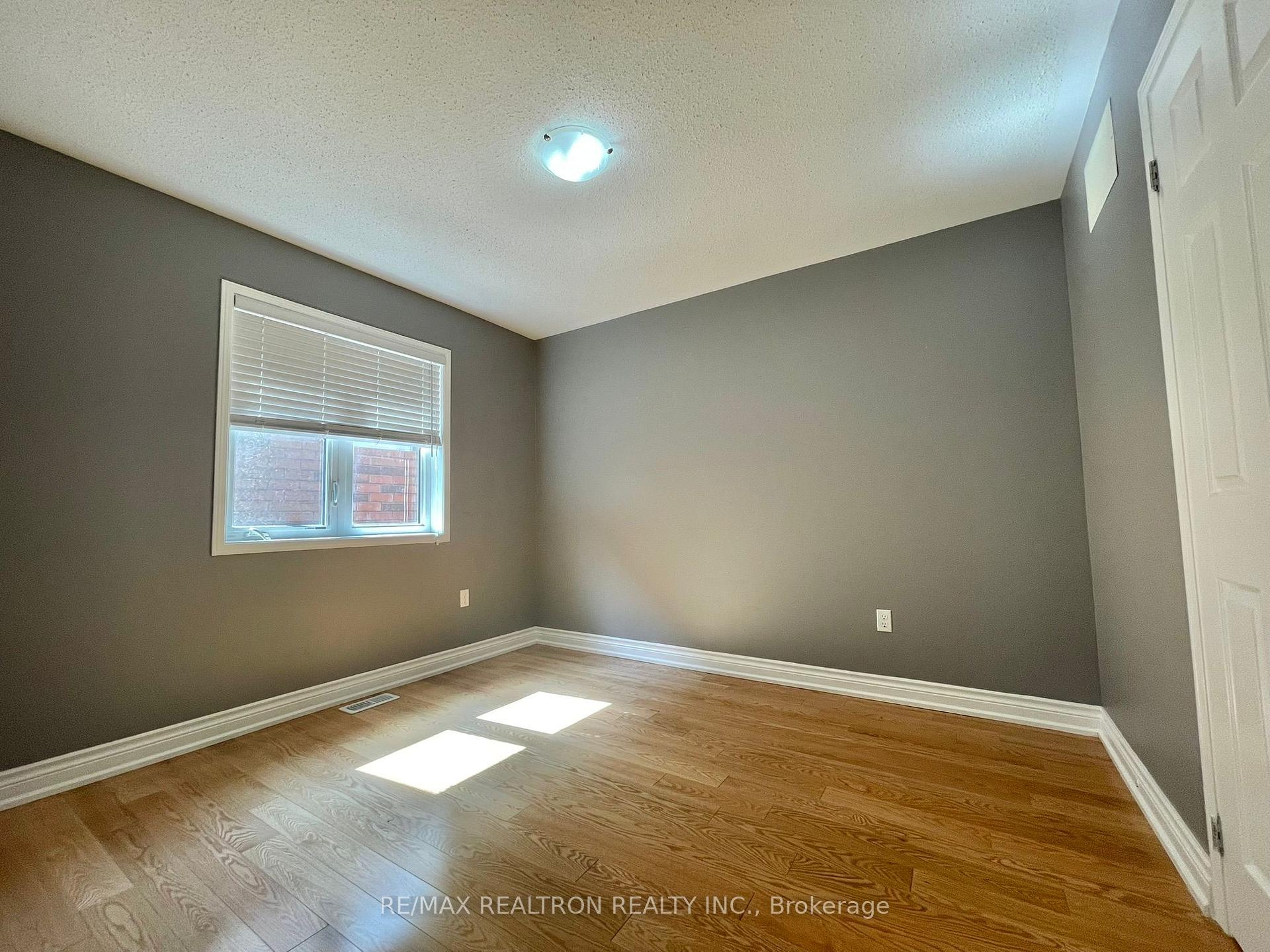 Photo 16 of 2589 Snow Knight Drive, Oshawa, Windfields — HOMEH
