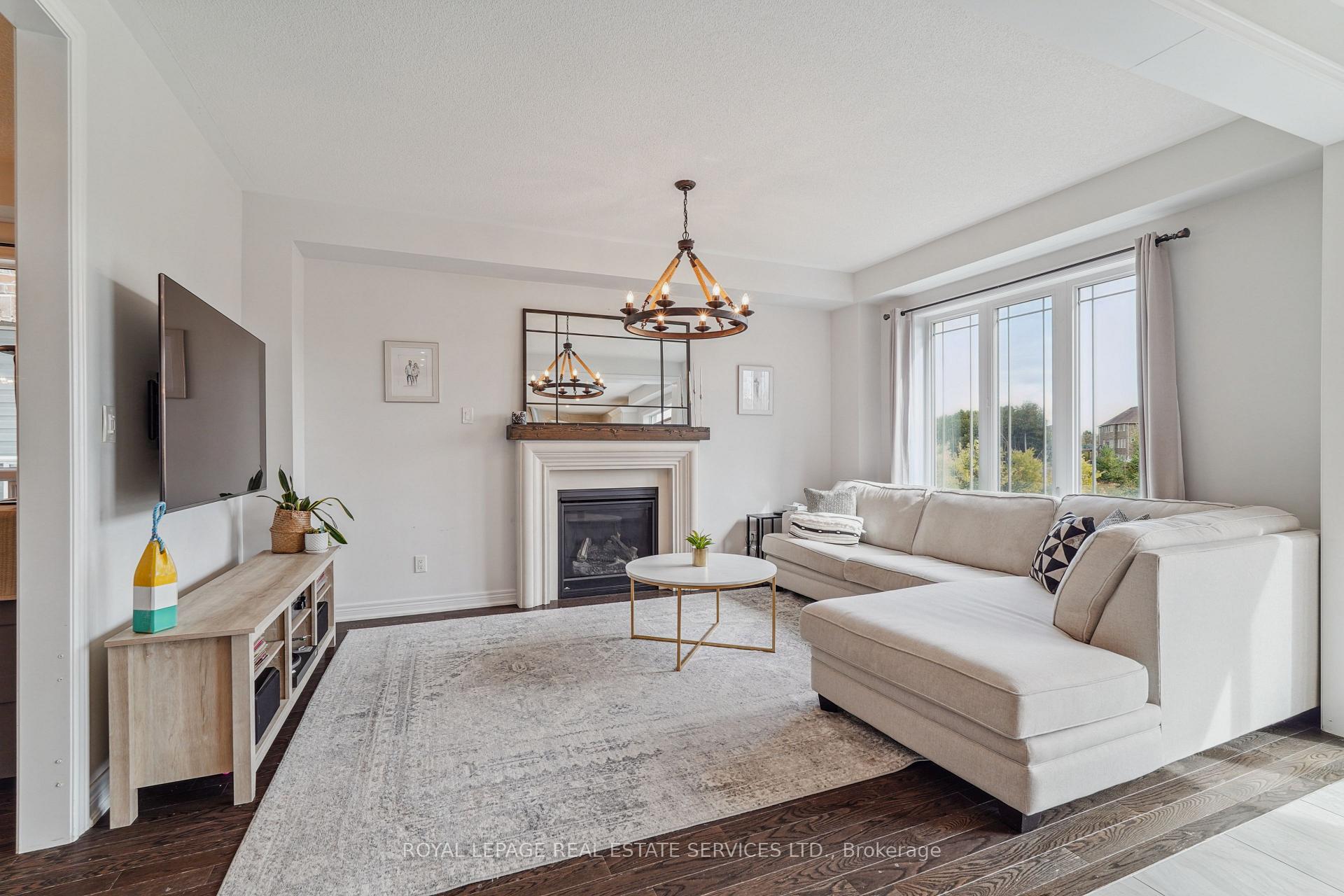 Photo 6 of 21 Mckay Avenue, New Tecumseth, Tottenham — HOMEH