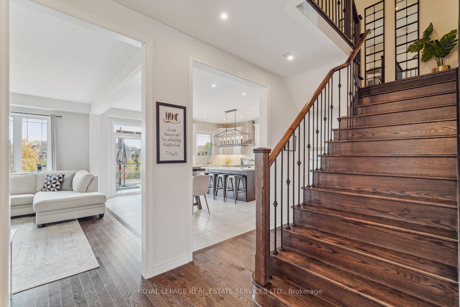 Photo 14 of 21 Mckay Avenue, New Tecumseth, Tottenham — HOMEH