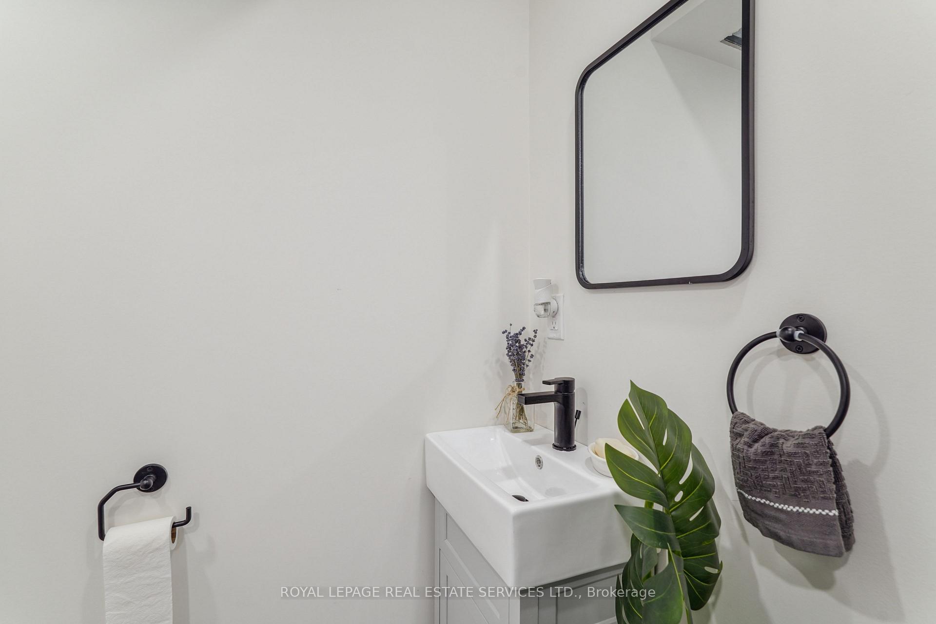 Photo 29 of 21 Mckay Avenue, New Tecumseth, Tottenham — HOMEH