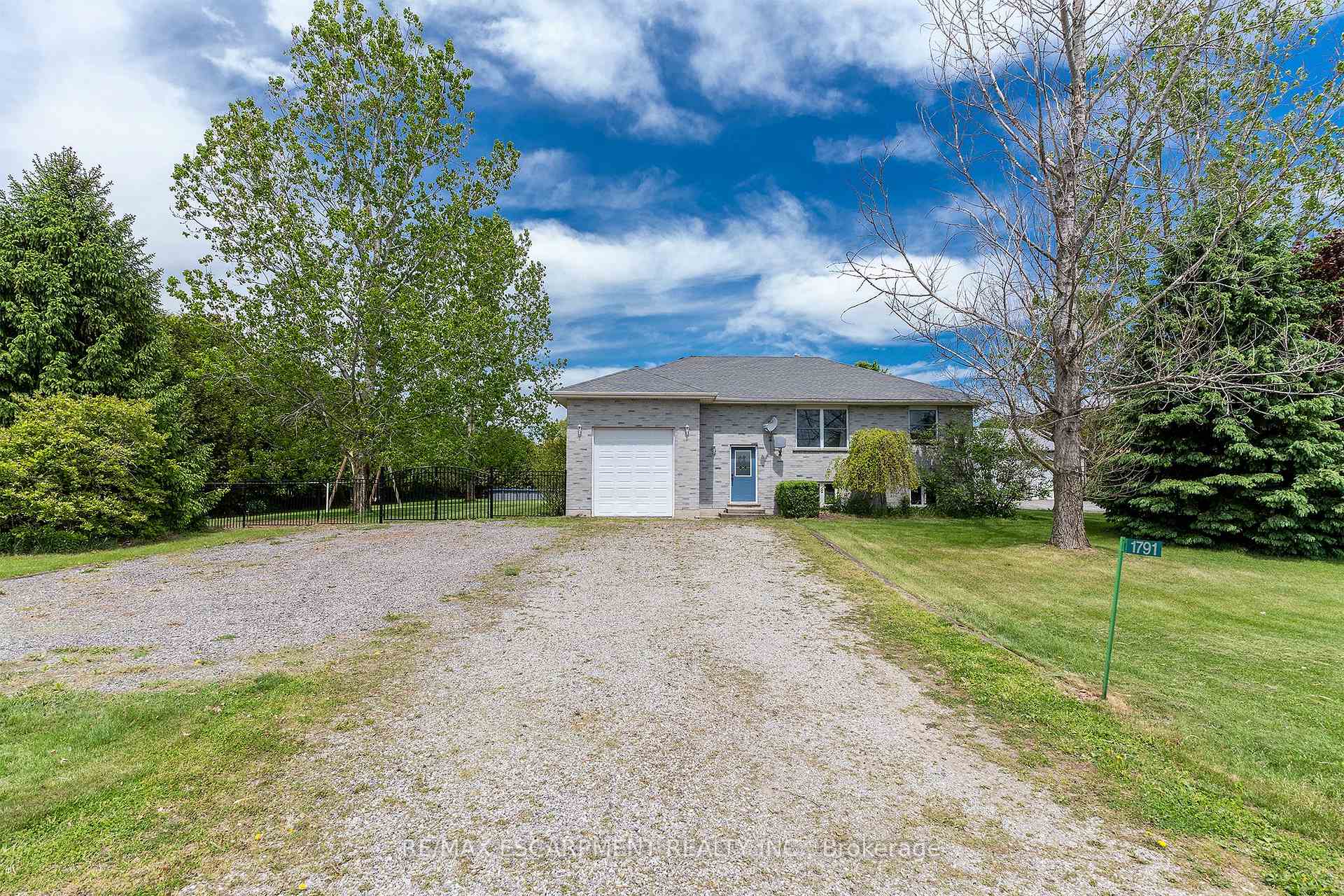 Photo 2 of 1791 8th Concession Road, Norfolk, Rural N. Walsingham — HOMEH