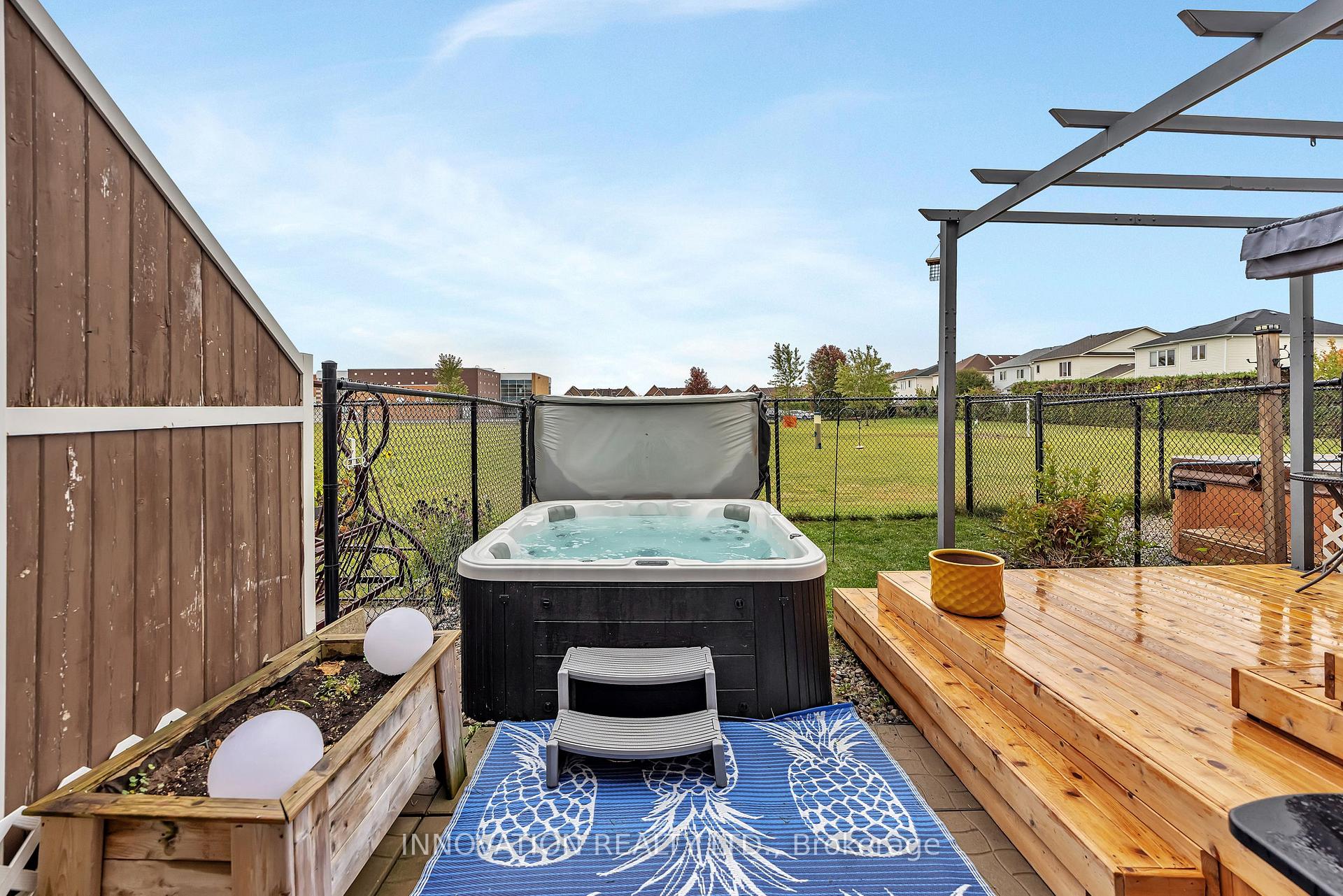 Photo 30 of 146 Silvermoon Crescent, Ottawa, Avalon East — HOMEH