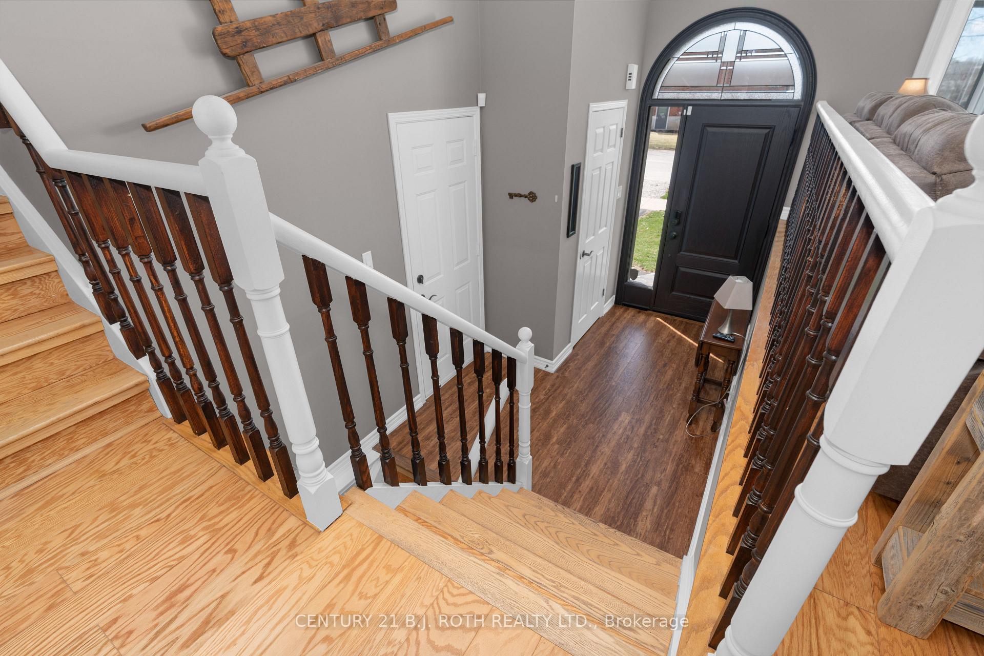 Photo 6 of 112 Lewis Drive, Orillia — HOMEH
