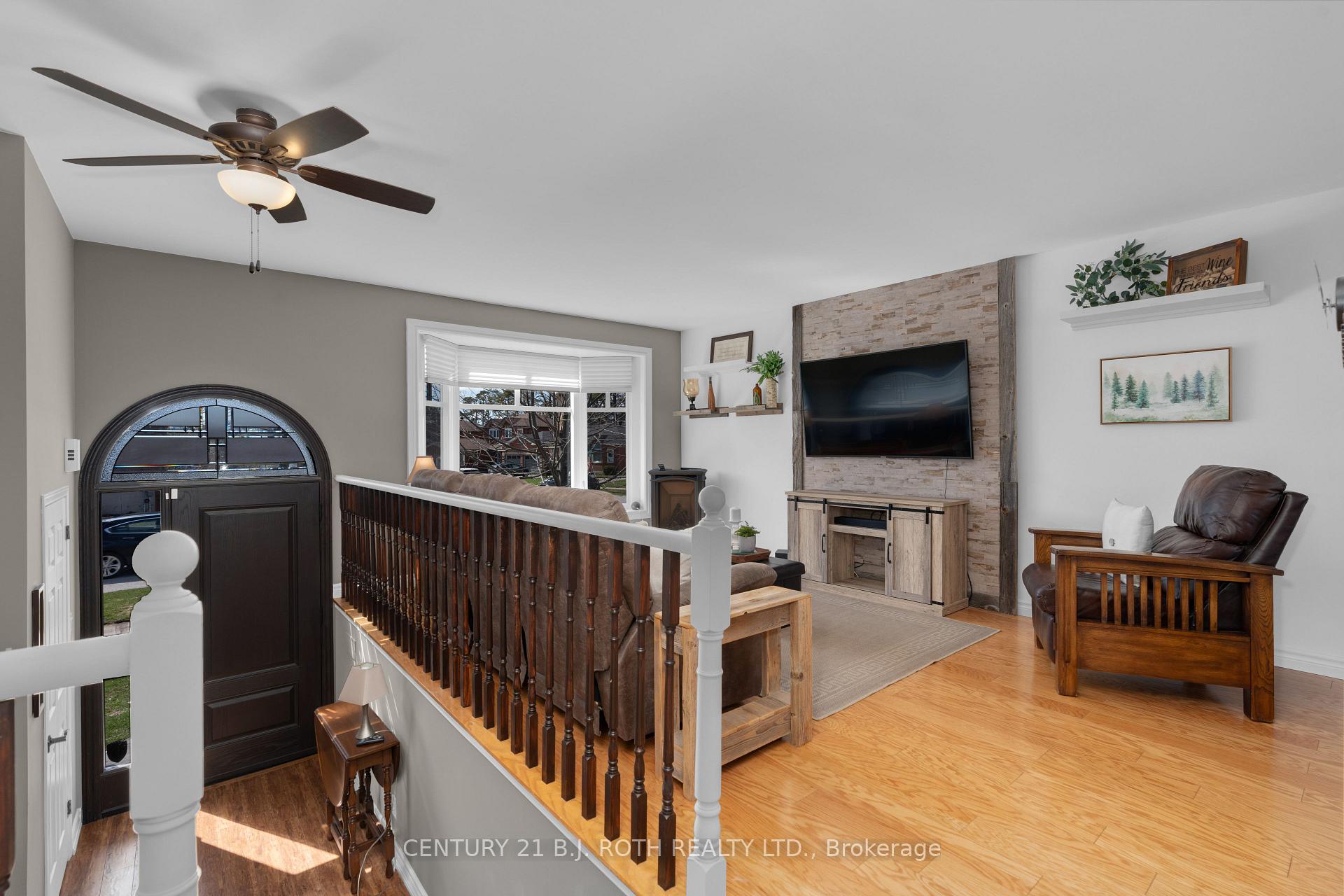 Photo 7 of 112 Lewis Drive, Orillia — HOMEH