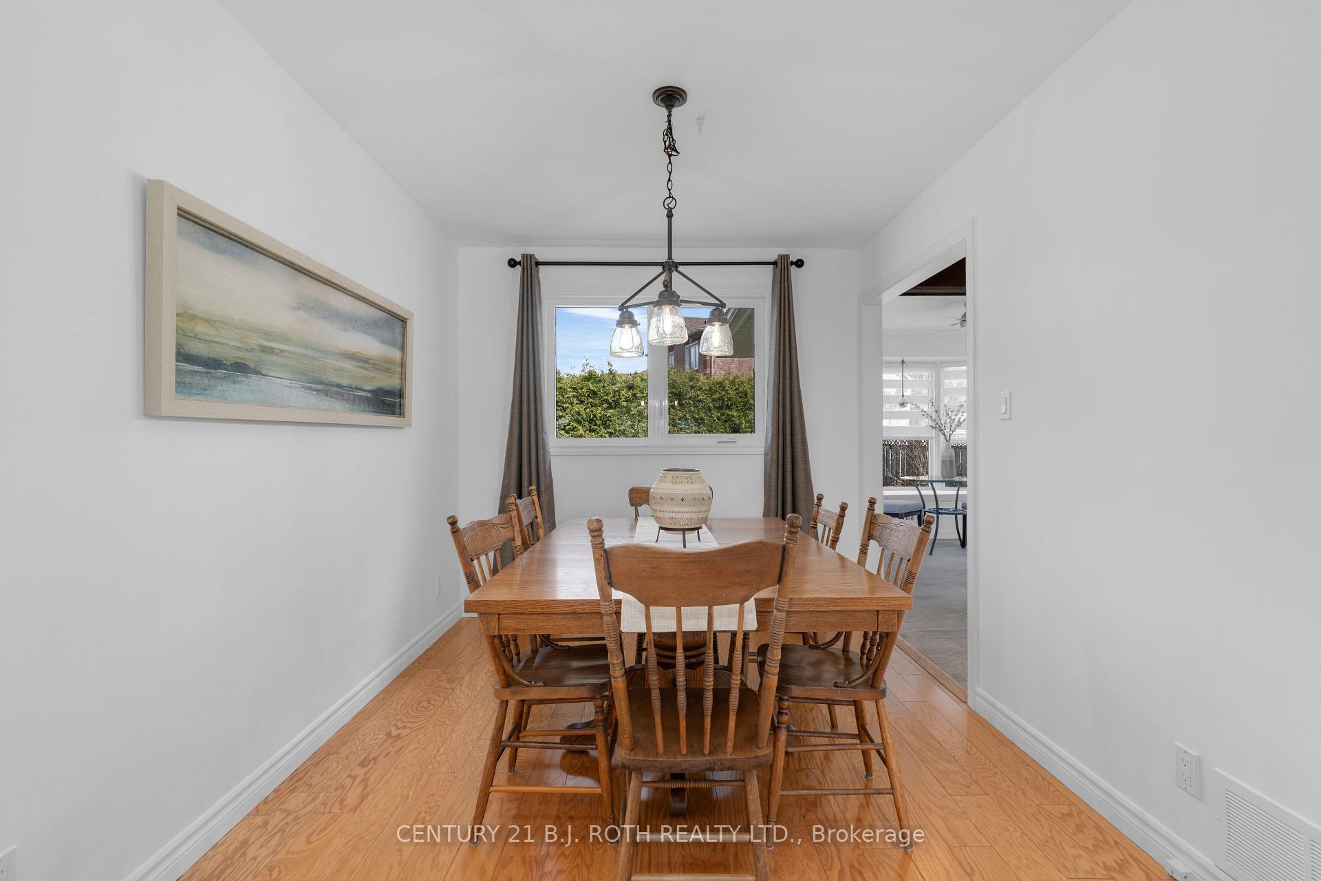 Photo 10 of 112 Lewis Drive, Orillia — HOMEH