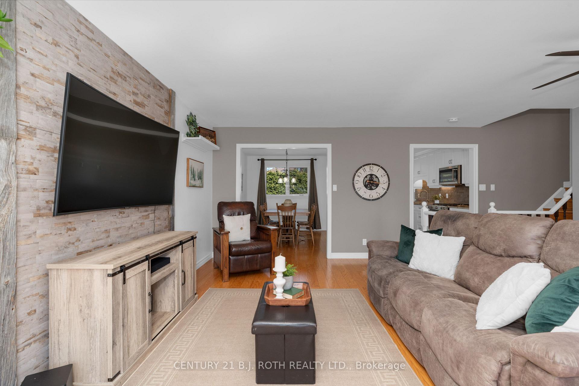 Photo 11 of 112 Lewis Drive, Orillia — HOMEH