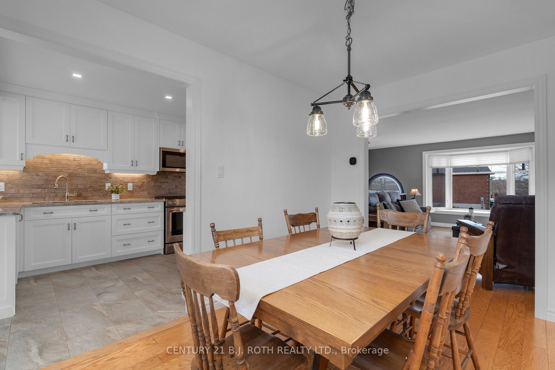Photo 13 of 112 Lewis Drive, Orillia — HOMEH