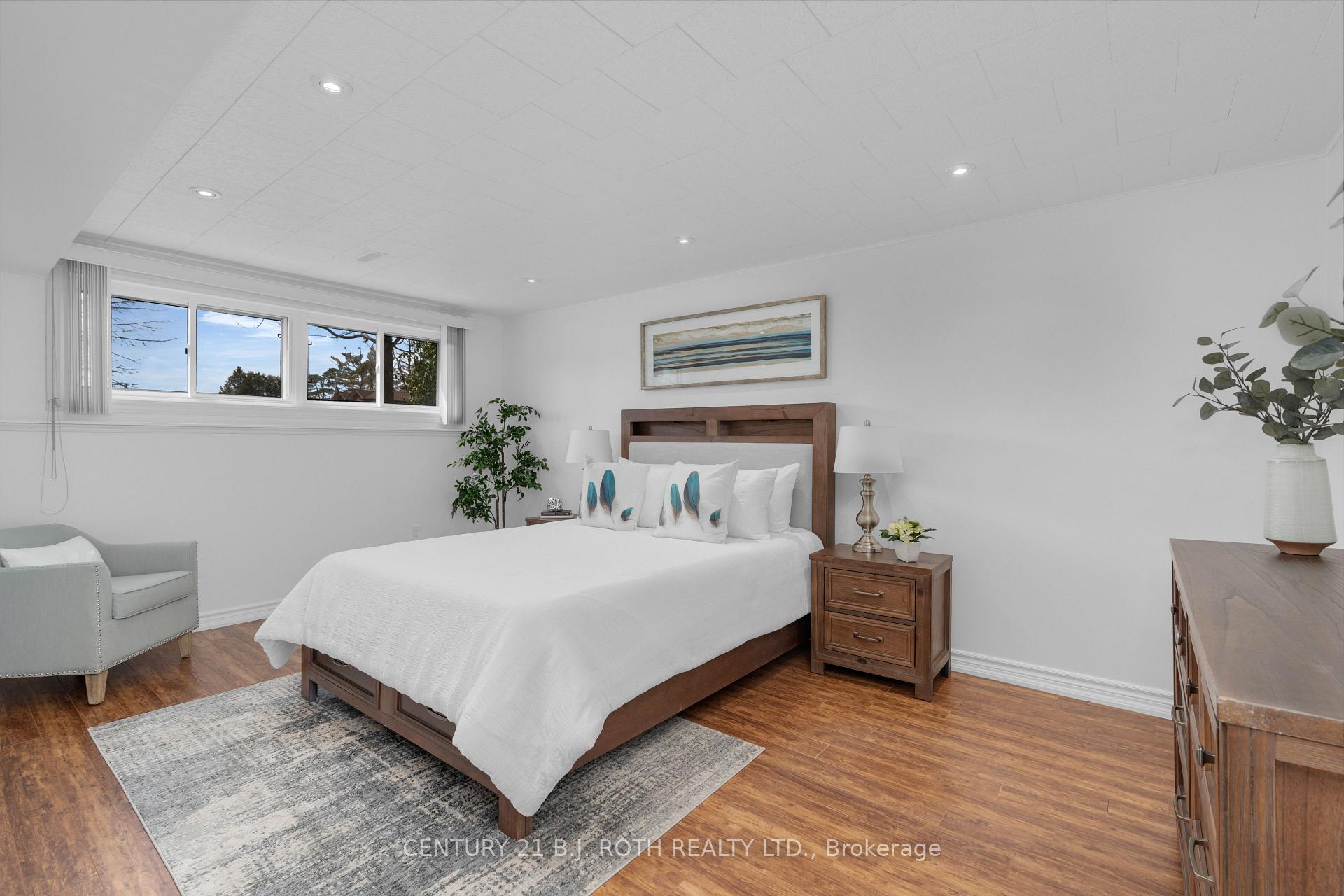 Photo 29 of 112 Lewis Drive, Orillia — HOMEH