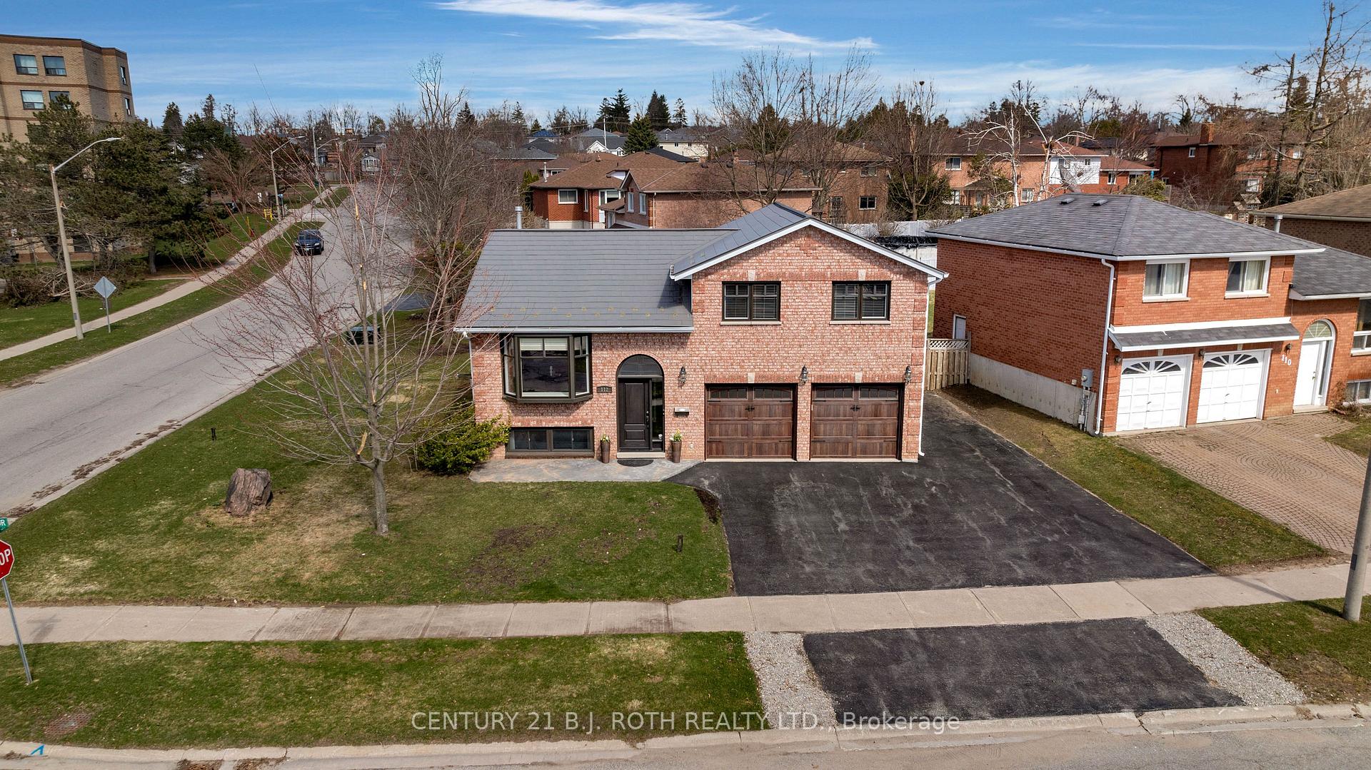 Photo 41 of 112 Lewis Drive, Orillia — HOMEH