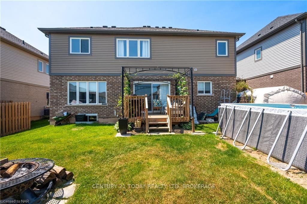 Photo 4 of 131 Lametti Drive, Pelham, Fonthill — HOMEH