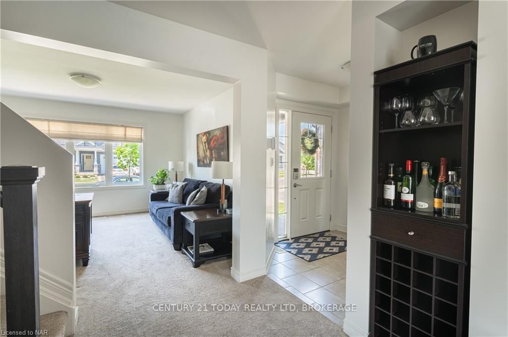 Photo 16 of 131 Lametti Drive, Pelham, Fonthill — HOMEH