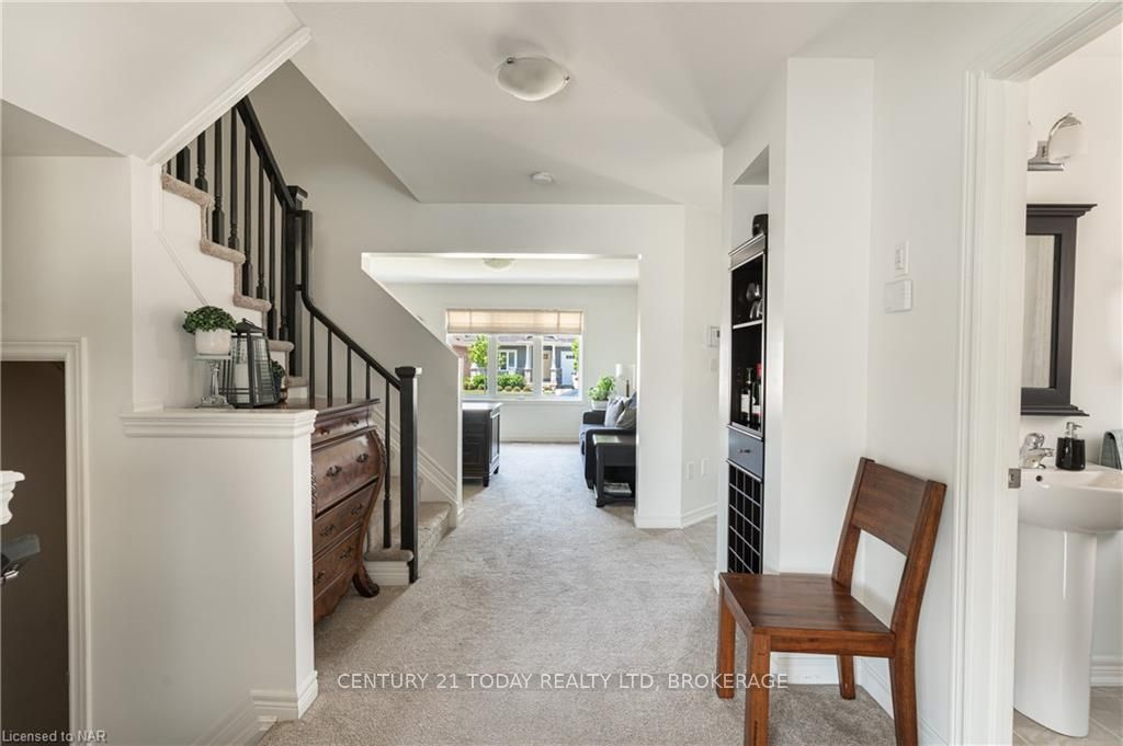 Photo 18 of 131 Lametti Drive, Pelham, Fonthill — HOMEH