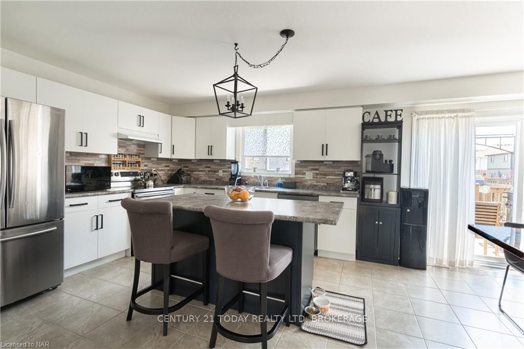 Photo 20 of 131 Lametti Drive, Pelham, Fonthill — HOMEH