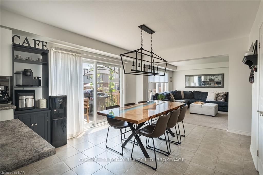 Photo 22 of 131 Lametti Drive, Pelham, Fonthill — HOMEH