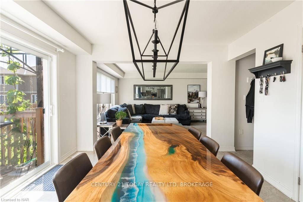 Photo 23 of 131 Lametti Drive, Pelham, Fonthill — HOMEH