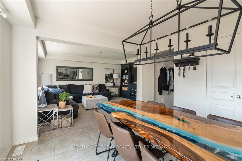 Photo 25 of 131 Lametti Drive, Pelham, Fonthill — HOMEH