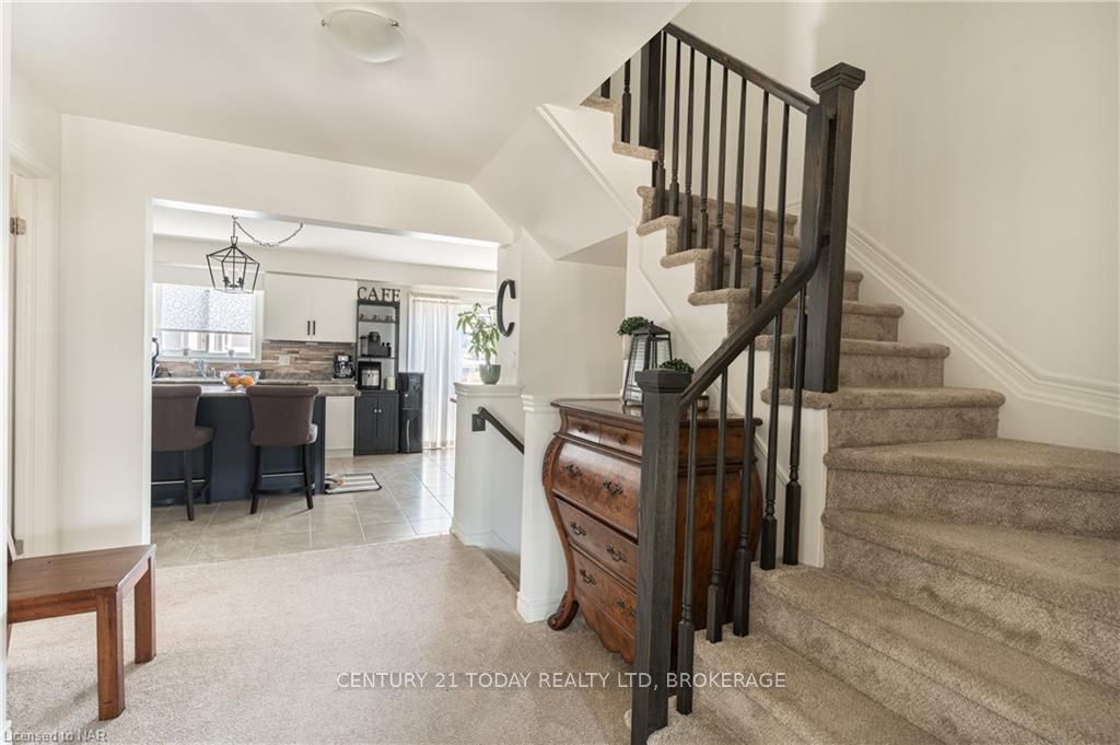 Photo 31 of 131 Lametti Drive, Pelham, Fonthill — HOMEH