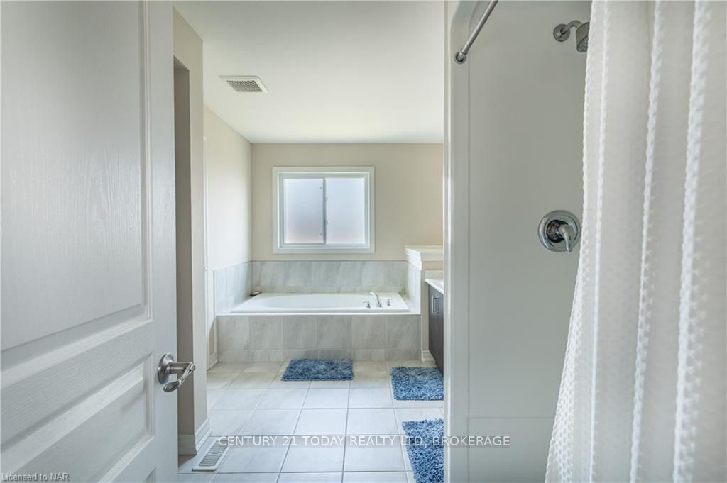 Photo 37 of 131 Lametti Drive, Pelham, Fonthill — HOMEH