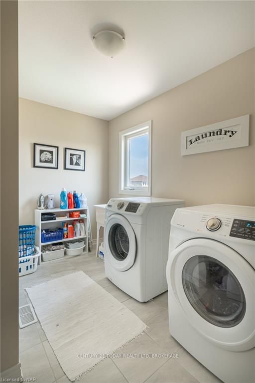 Photo 45 of 131 Lametti Drive, Pelham, Fonthill — HOMEH