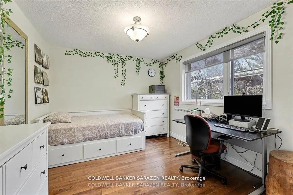 Photo 10 of 868 Duberry Street, Ottawa, McKellar Heights/Glabar Park — HOMEH