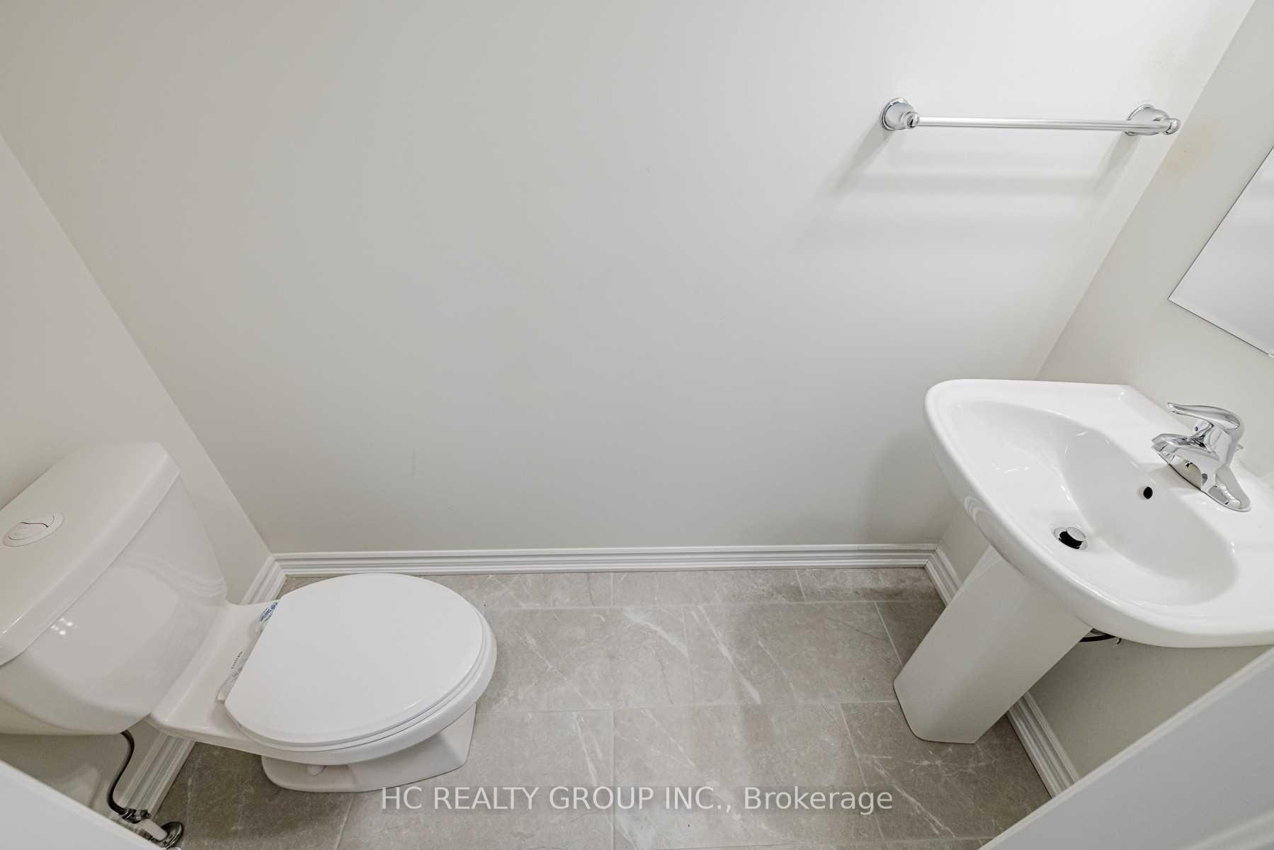 Photo 3 of 78 Thomas Frisby Jr Crescent, Markham, Victoria Square — HOMEH