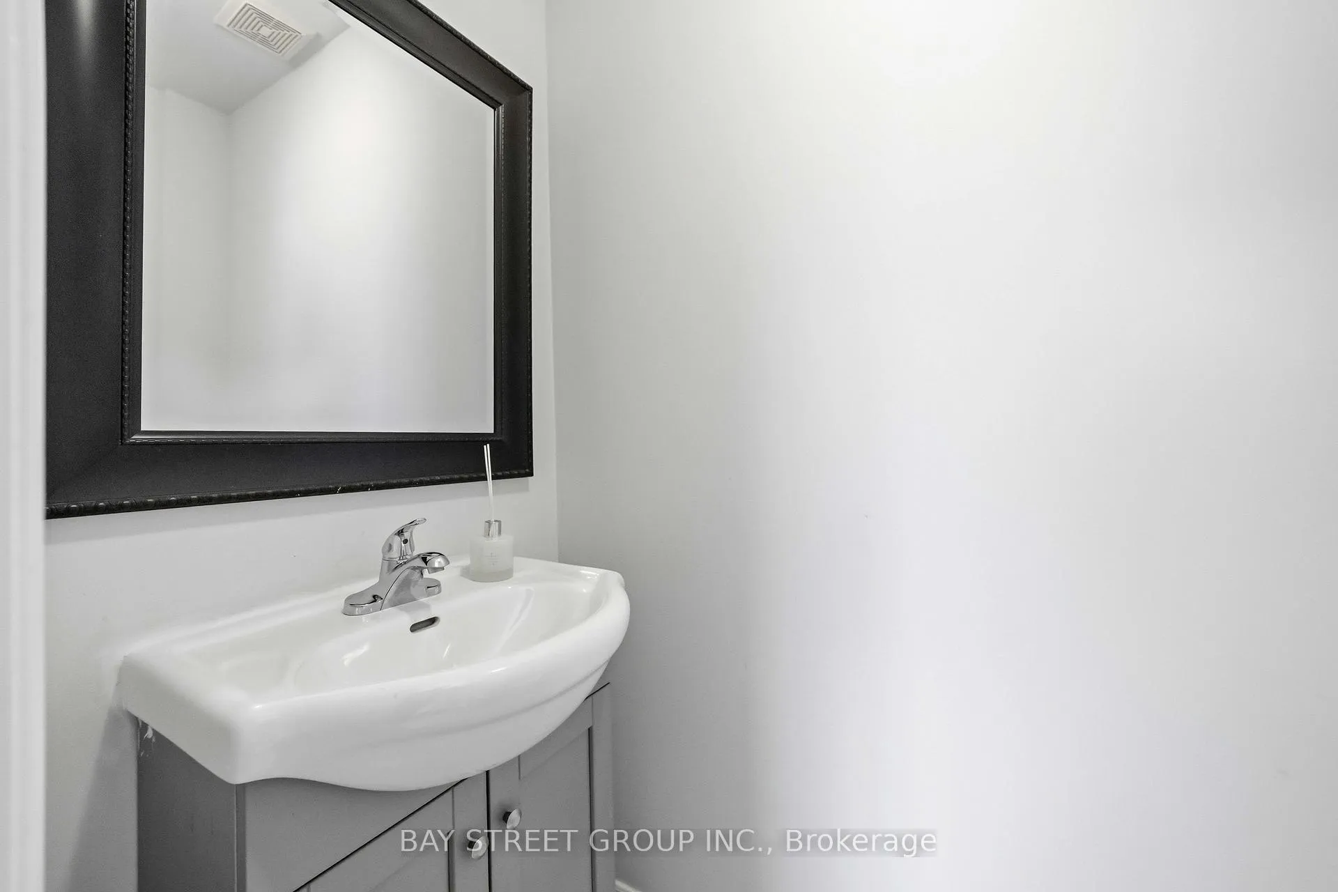 Photo 19 of 5 Tottenham Court, Markham, Cornell — HOMEH
