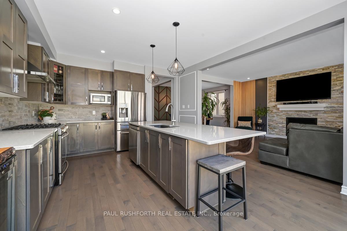 Photo 13 of 213 Enclave Walk, Ottawa, Mer Bleue/Bradley Estates/Anderson Park — HOMEH