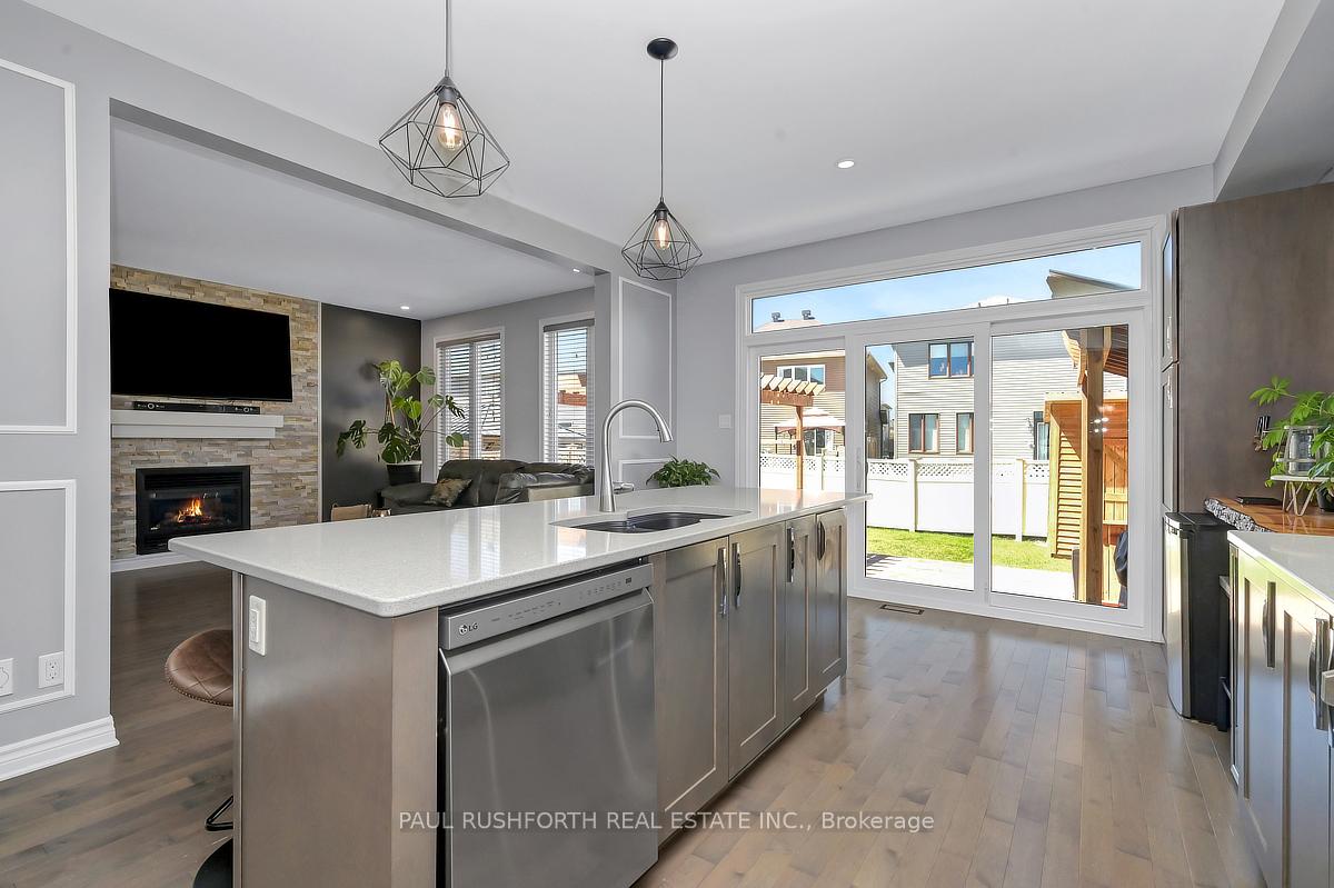 Photo 14 of 213 Enclave Walk, Ottawa, Mer Bleue/Bradley Estates/Anderson Park — HOMEH