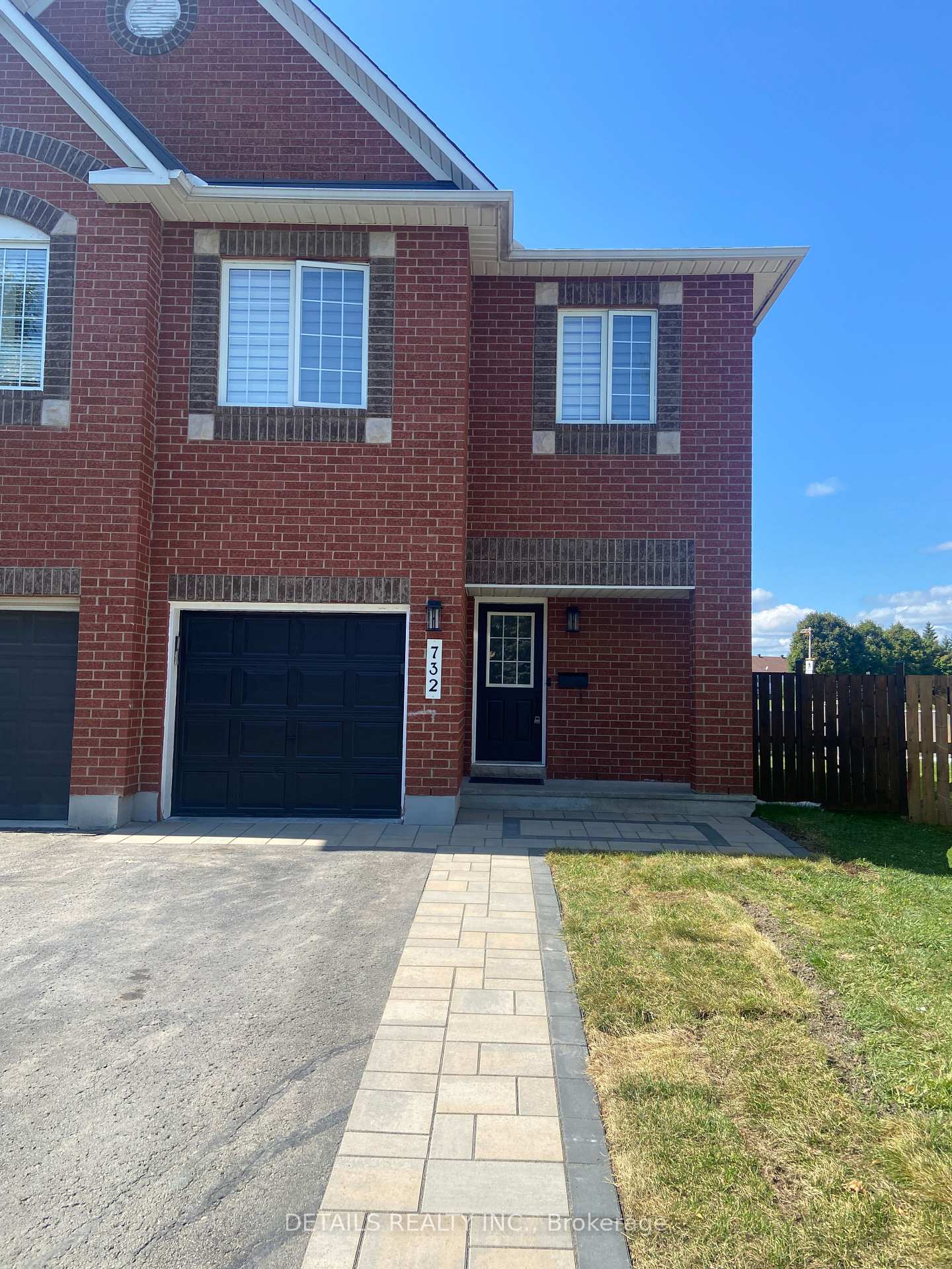 Photo 5 of 732 Carmella Crescent, Ottawa, Avalon East — HOMEH